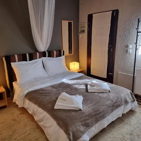 Stone View Nest - By Alure *